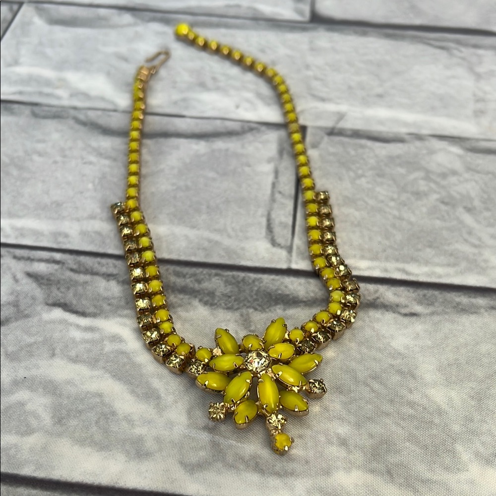 VTG JOSEPH WARNER 60’s yellow moonglow necklace signed gold with Ab stones.